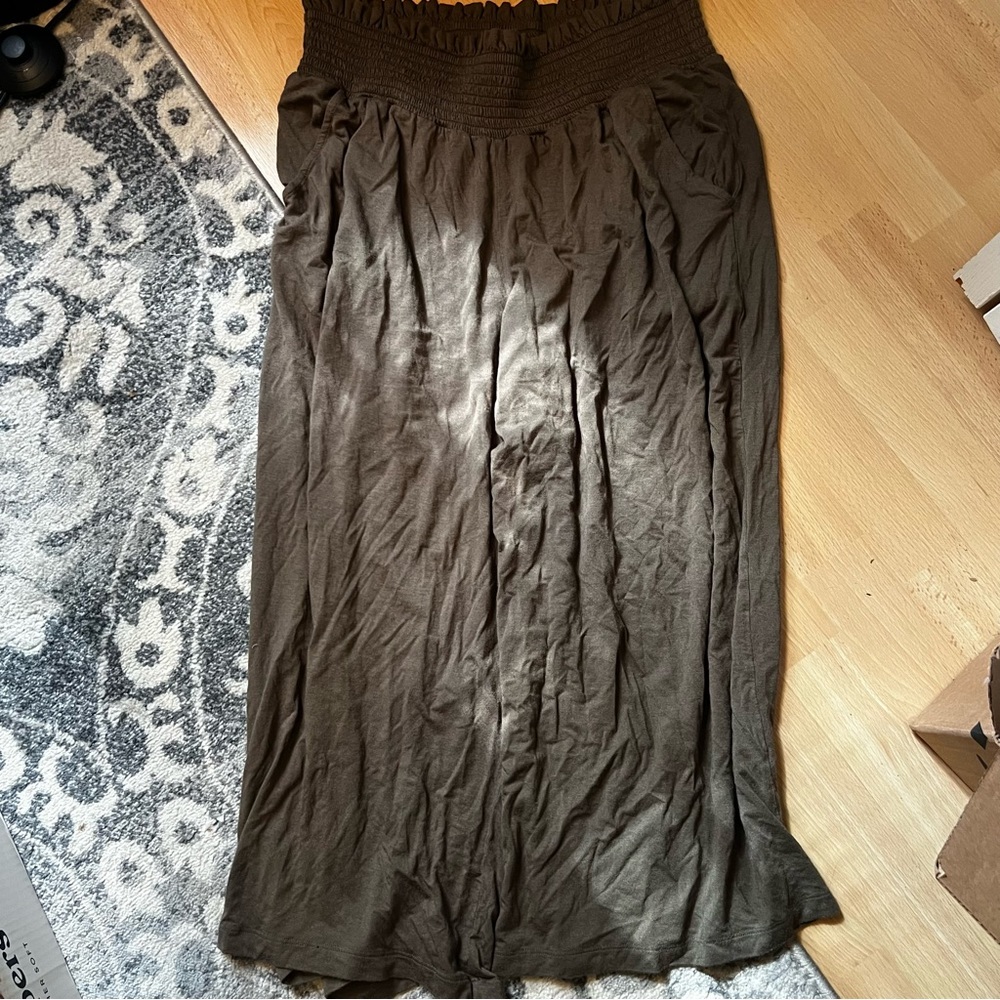 Kate Quinn crop pants large